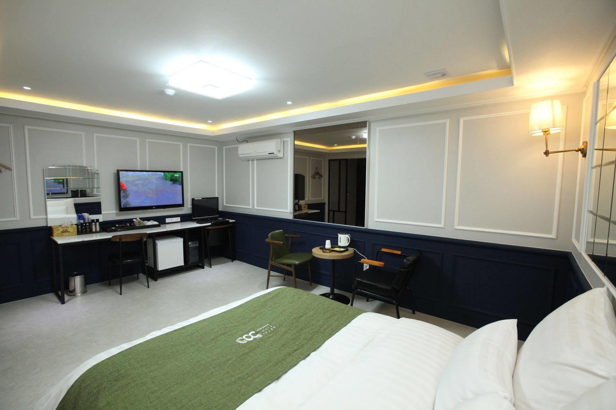 Hotel 500Th Mokpo Esterno foto